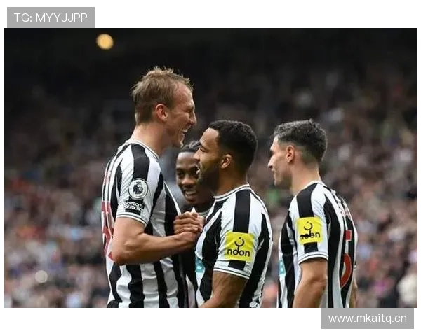 伊萨克与热苏斯：灵活型前锋的发展路径对比