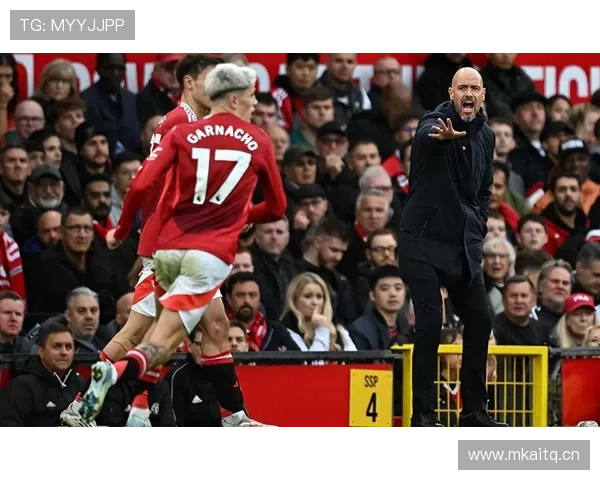 曼联更衣室矛盾再度曝光，内部稳定性承压，赛季表现面临考验