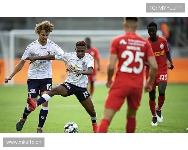 多特蒙德中场连接断裂问题，从推进阶段到失控的表现波动及其对球队影响逐步显现